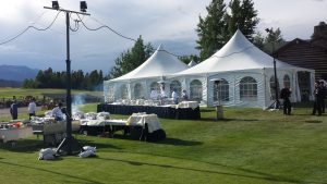 Setting up an outdoor dining experience for a conference in Keystone, Colorado. Photo courtesy of Kinsley Meetings. 